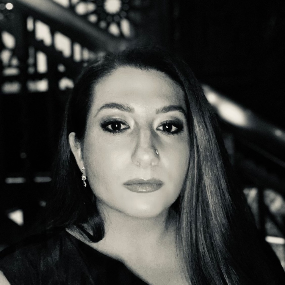 Meet your Posher, Angela